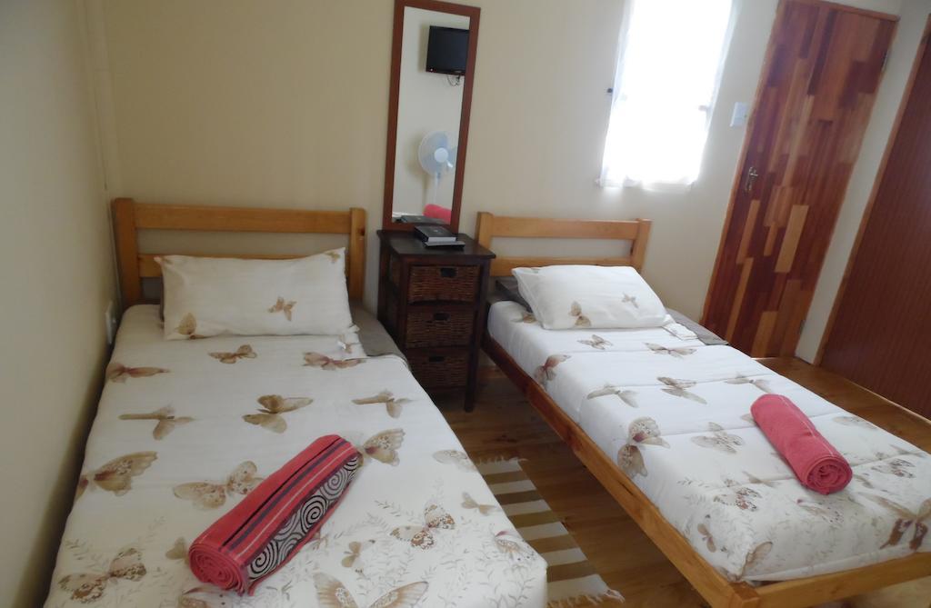 The Hexagon Wildlife Conservation Hotel Uitenhage Quarto foto